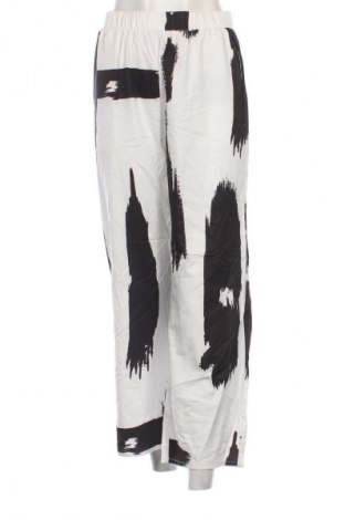 Дамски панталон Unbranded, Размер S, Цвят Многоцветен, Цена 5,62 €