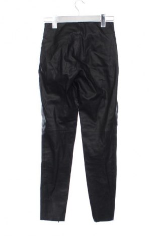 Pantaloni de femei Zara, Mărime XS, Culoare Negru, Preț 53,99 Lei