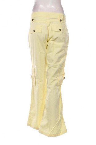 Γυναικείο παντελόνι Zoe, Μέγεθος M, Χρώμα Κίτρινο, Τιμή 15,00 €