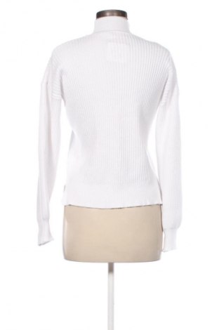 Damski sweter Fisherfield, Rozmiar M, Kolor Biały, Cena 80,38 zł