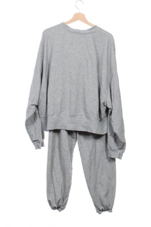 Дамски спортен екип Muuv, Размер L, Цвят Сив, Цена 32,00 €