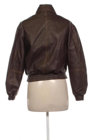 Дамско кожено яке Bershka, Размер XS, Цвят Кафяв, Цена 38,85 €