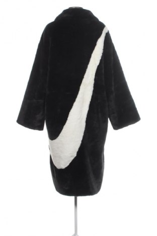 Дамско палто Nike, Размер L, Цвят Черен, Цена 132,93 €