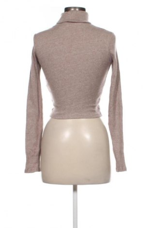 Дамско полo Bershka, Размер S, Цвят Кафяв, Цена 16,36 €