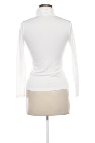 Дамско полo Stradivarius, Размер S, Цвят Бял, Цена 10,00 €