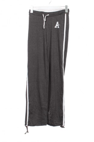 Дамско спортно долнище Janina, Размер XS, Цвят Сив, Цена 7,66 €