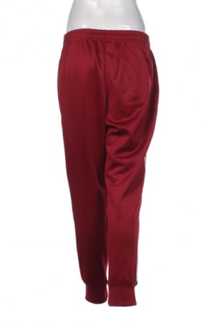 Дамско спортно долнище Nike, Размер M, Цвят Червен, Цена 21,00 €