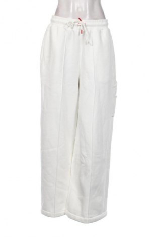 Дамско спортно долнище Tommy Jeans, Размер XL, Цвят Бял, Цена 65,44 €