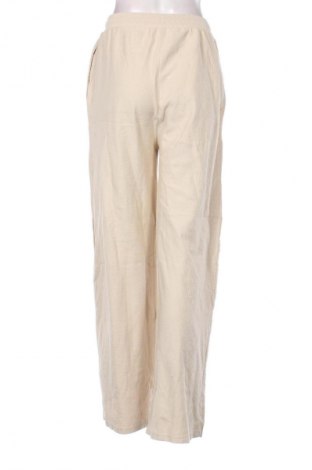 Γυναικείο αθλητικό παντελόνι Urban Classics, Μέγεθος L, Χρώμα Εκρού, Τιμή 17,46 €