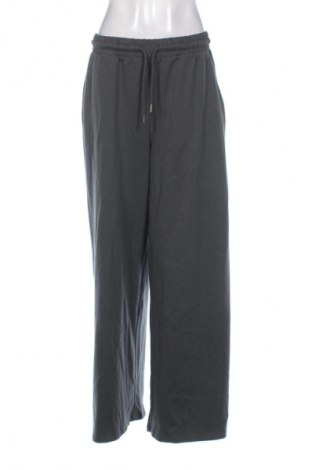 Pantaloni trening de femei Zara, Mărime L, Culoare Gri, Preț 140,47 Lei