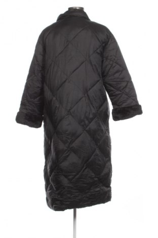 Kurtka damska Boohoo, Rozmiar M, Kolor Czarny, Cena 92,99 zł