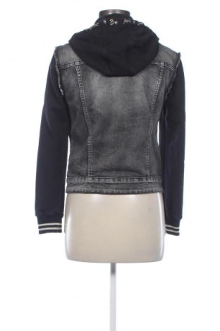 Дамско яке Desigual, Размер M, Цвят Многоцветен, Цена 45,51 €