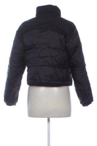 Дамско яке Pull&Bear, Размер L, Цвят Черен, Цена 10,73 €