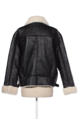 Kurtka damska Pull&Bear, Rozmiar L, Kolor Czarny, Cena 160,75 zł