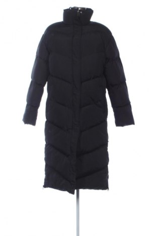 Дамско яке Trendyol, Размер XS, Цвят Черен, Цена 104,81 €