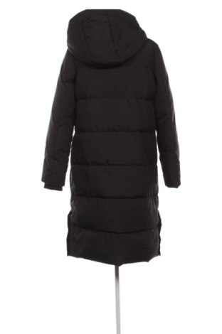 Дамско яке Vero Moda, Размер M, Цвят Черен, Цена 48,06 €