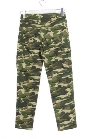 Pantaloni pentru copii LC Waikiki, Mărime 8-9y/ 134-140 cm, Culoare Multicolor, Preț 56,00 Lei