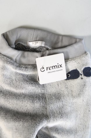 Детски панталон Unbranded, Размер 9-12m/ 74-80 см, Цвят Сив, Цена 4,80 €