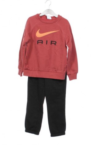 Detská športová súprava Nike, Veľkosť 4-5y/ 110-116 cm, Farba Viacfarebná, Cena  65,95 €