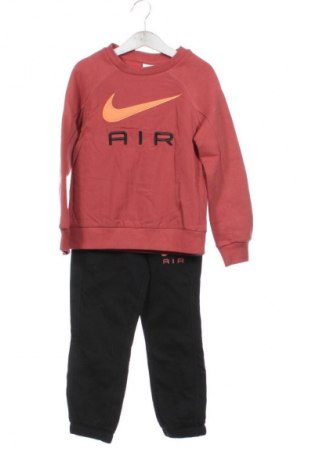 Detská športová súprava Nike, Veľkosť 3-4y/ 104-110 cm, Farba Viacfarebná, Cena  52,95 €