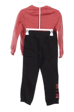 Kinder Sportanzug Nike, Größe 4-5y/ 110-116 cm, Farbe Mehrfarbig, Preis 57,99 €