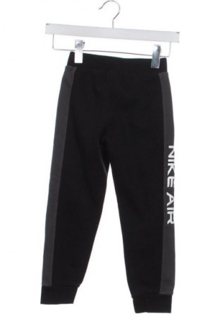 Detské tepláky Nike, Veľkosť 4-5y/ 110-116 cm, Farba Čierna, Cena  17,46 €