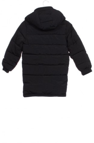 Dětská bunda  Hugo Boss, Velikost 6-7y/ 122-128 cm, Barva Černá, Cena  4 249,00 Kč