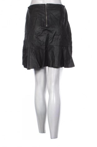 Кожена пола B.Young, Размер M, Цвят Черен, Цена 14,00 €