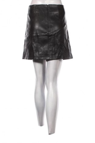 Кожена пола Miss Selfridge, Размер XL, Цвят Черен, Цена 3,06 €