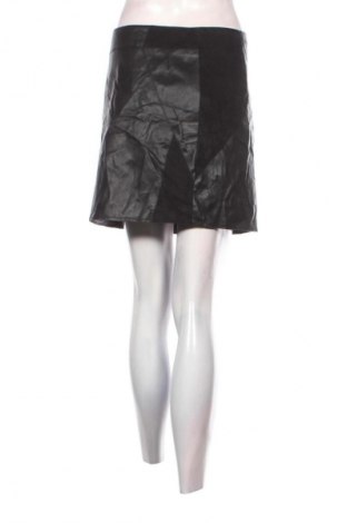 Lederrock Naf Naf, Größe M, Farbe Schwarz, Preis € 8,99