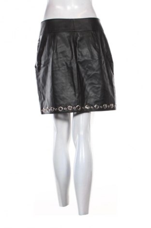 Skórzana spódnica Nikkie, Rozmiar M, Kolor Czarny, Cena 136,99 zł