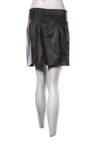 Кожена пола Topshop, Размер M, Цвят Черен, Цена 5,11 €