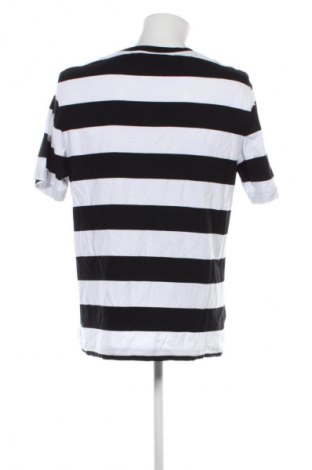 Pánské tričko  BOSS, Velikost L, Barva Vícebarevné, Cena  907,00 Kč