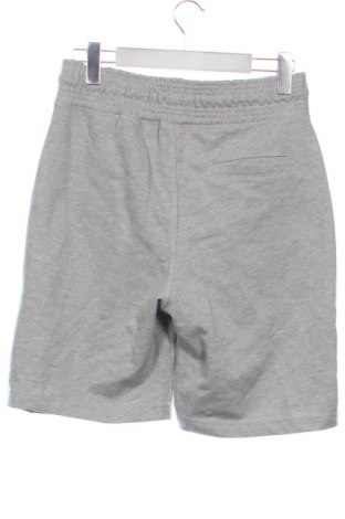 Мъжки къс панталон Pull&Bear, Размер XS, Цвят Сив, Цена 12,78 €