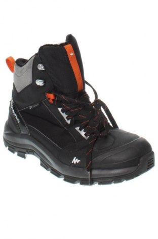 Férfi cipők
 Decathlon, Méret 44, Szín Fekete, Ár 18 595 Ft