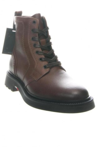 Férfi cipők
 Tommy Hilfiger, Méret 40, Szín Barna, Ár 72 599 Ft