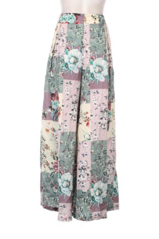 Пола - панталон Unbranded, Размер XL, Цвят Многоцветен, Цена 9,20 €