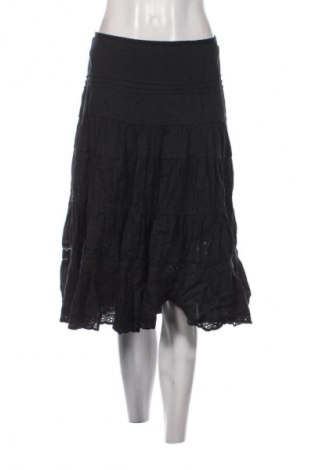 Пола 3 Suisses, Размер M, Цвят Черен, Цена 12,27 €