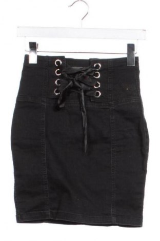 Пола Amisu, Размер XS, Цвят Черен, Цена 9,70 €