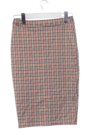 Пола Amisu, Размер XS, Цвят Многоцветен, Цена 10,00 €