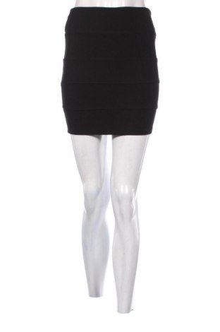 Пола Amisu, Размер S, Цвят Черен, Цена 10,00 €