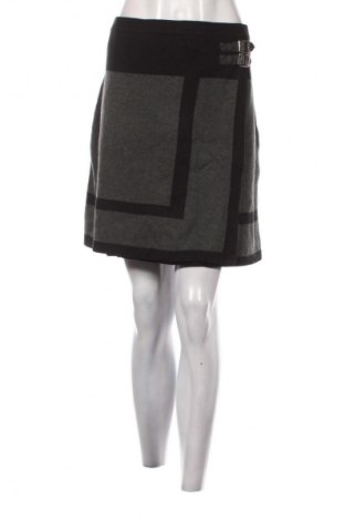 Пола Aniston, Размер XL, Цвят Многоцветен, Цена 4,60 €