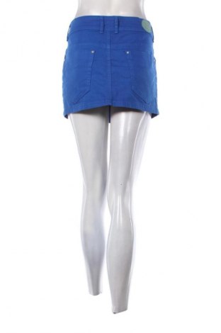 Пола Bershka, Размер M, Цвят Син, Цена 14,77 €