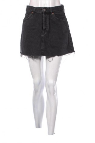 Spódnica Bershka, Rozmiar M, Kolor Czarny, Cena 72,99 zł