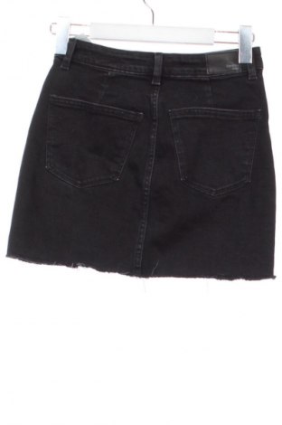 Пола Bershka, Размер XS, Цвят Черен, Цена 7,15 €