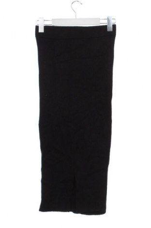 Пола Bershka, Размер XS, Цвят Черен, Цена 6,64 €