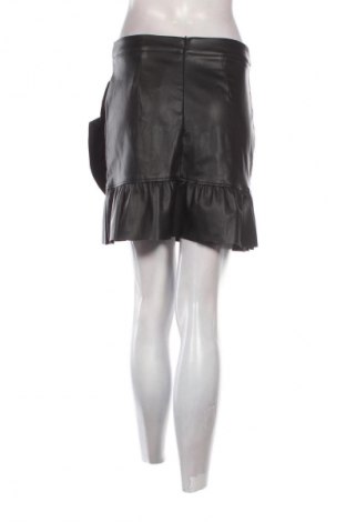 Пола By Clara, Размер S, Цвят Черен, Цена 5,11 €