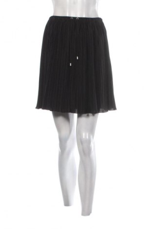 Пола C&A, Размер S, Цвят Черен, Цена 5,62 €