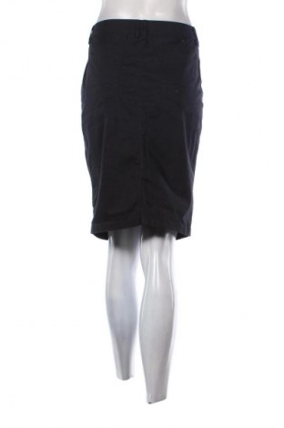 Пола Dika, Размер L, Цвят Черен, Цена 21,00 €