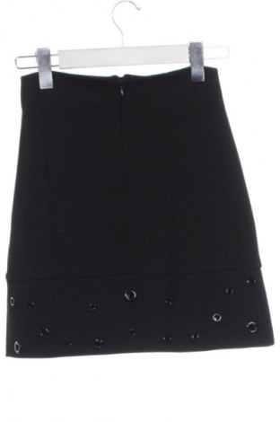 Пола French Connection, Размер XS, Цвят Черен, Цена 28,00 €